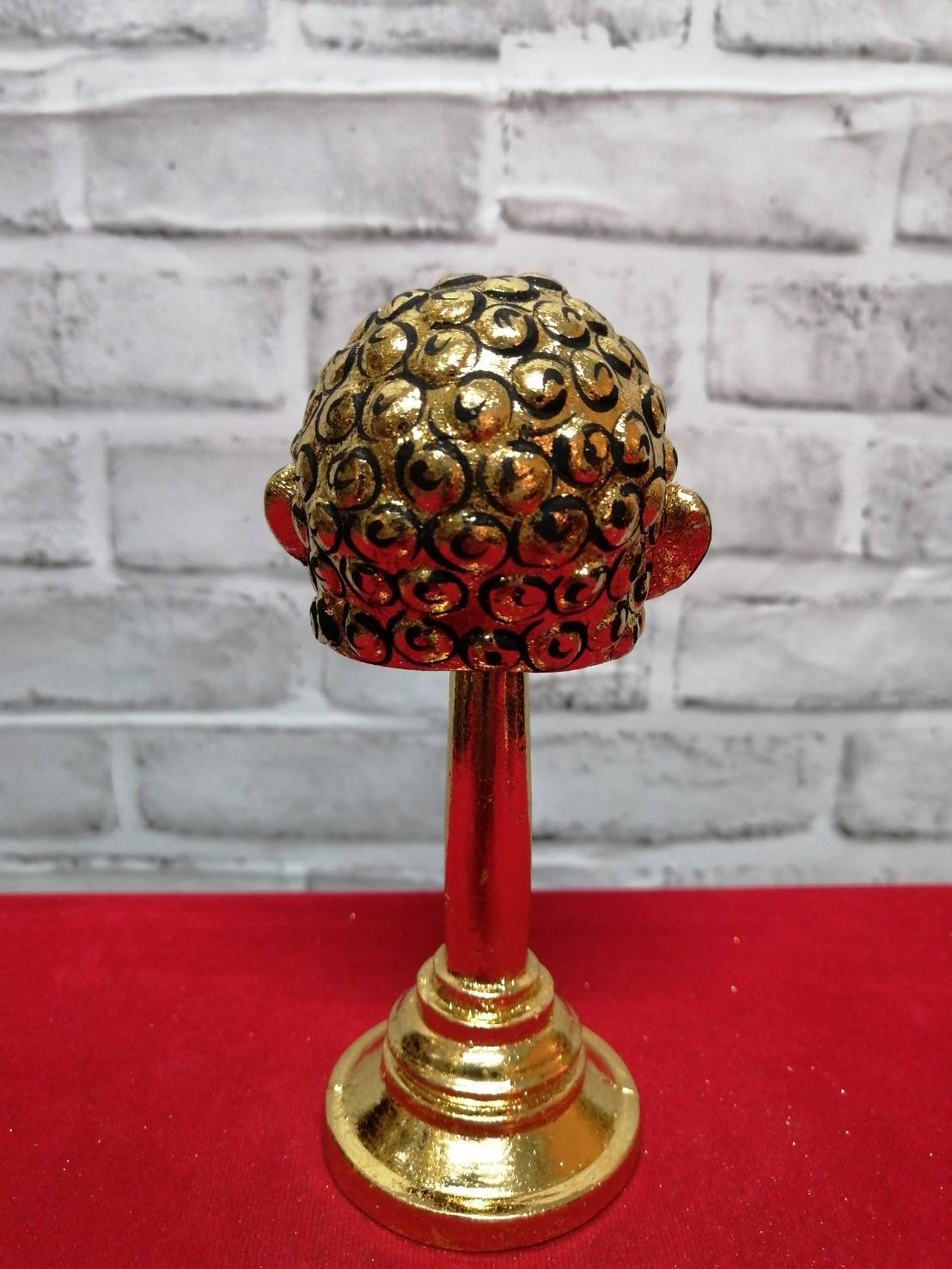 เศียรเจ้าเงาะ ขนาดเล็ก พร้อมฐานทอง