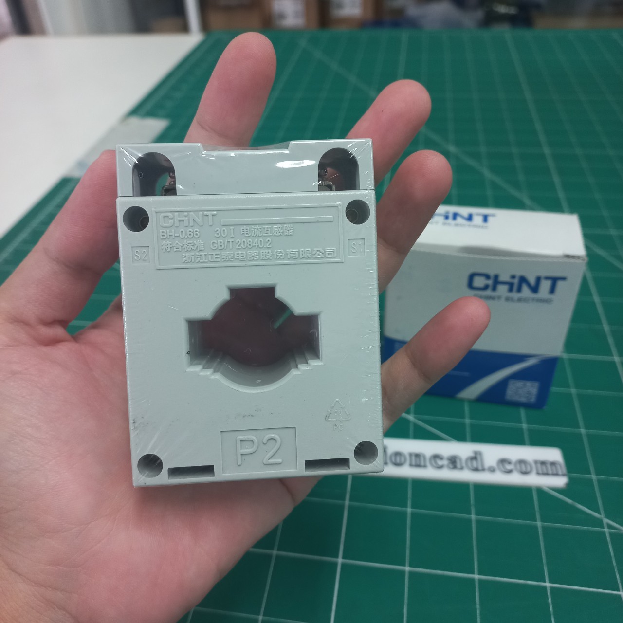 หม้อแปลงกระแสไฟฟ้า CT 150/5A CHINT BH-0.66 30I Class 0.5 Current Transformer
