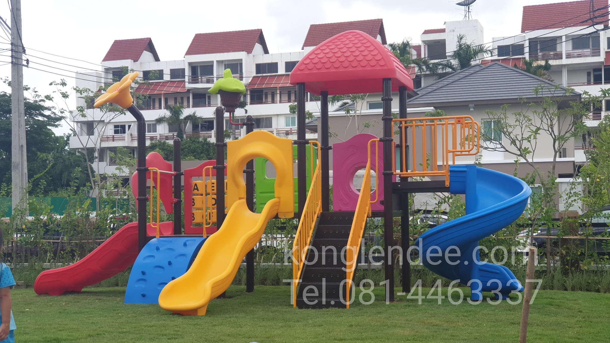 เครื่องเล่นสนามชุดบ้านนกกับดอกไม้หลังคาแดง