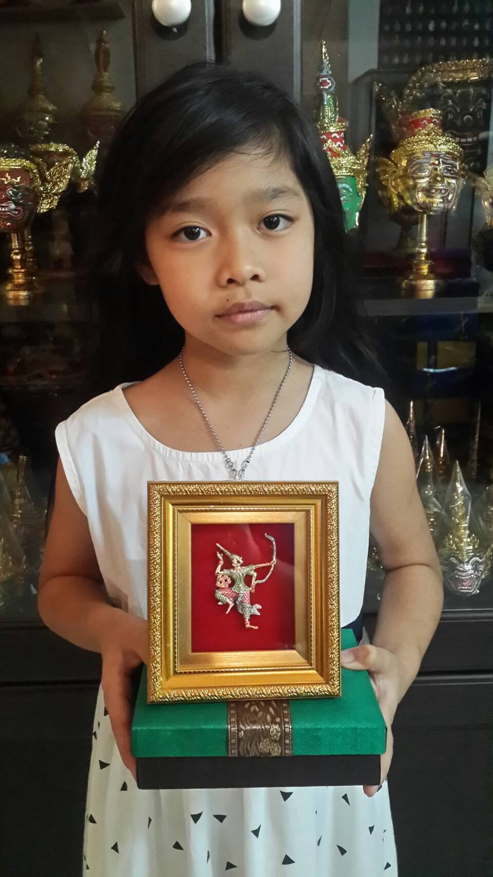 กรอบรูปที่ระลึกไทยๆ พร้อมกล่องผ้าไหม