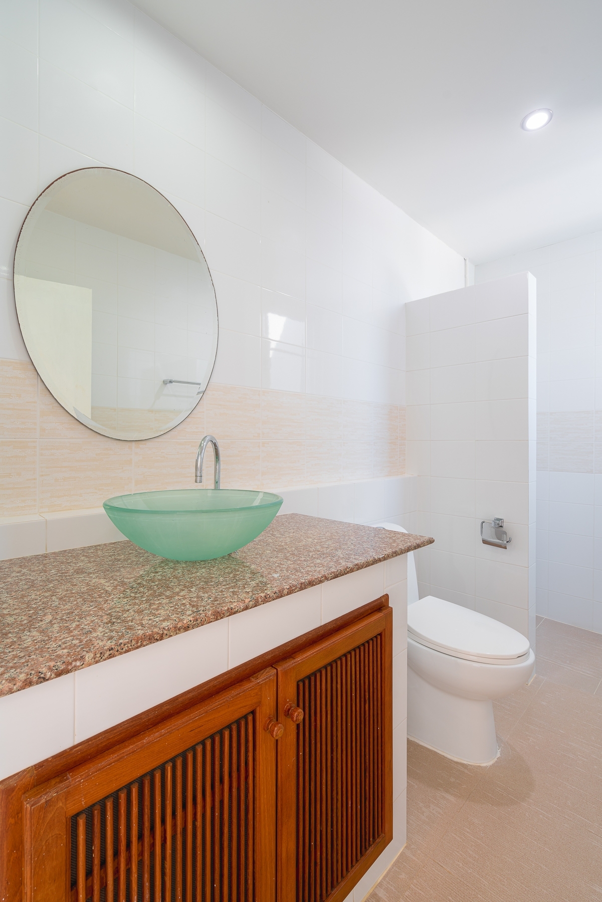 HR15070 บ้านพักติดทะเล The Gina Beach Villa Pranburi