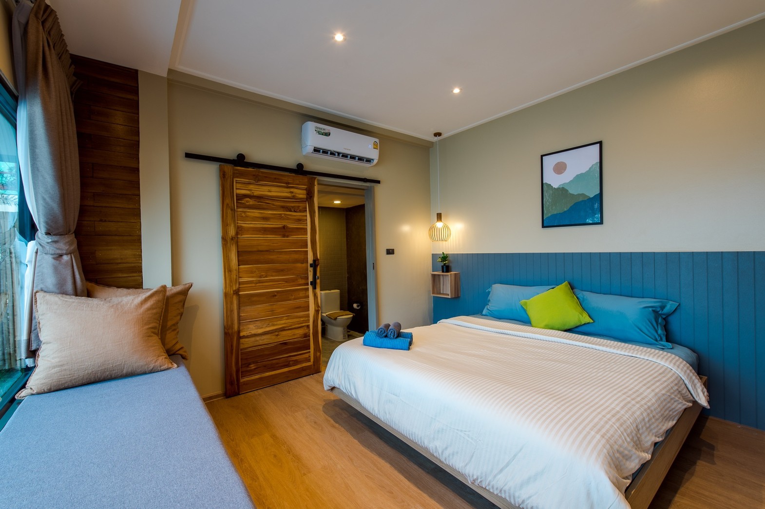 HR15055 บ้านพักติดทะเล The Coastal Vista Beach Villa