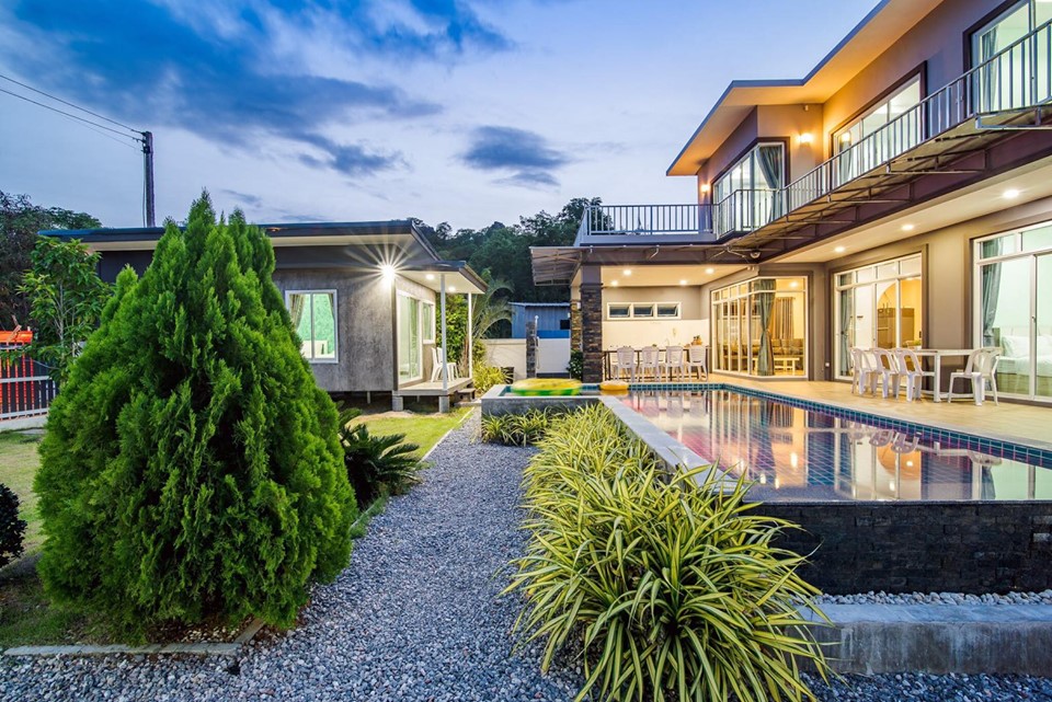 HR 5005 บ้านภูผา คาราโอเกะ โต๊ะพูล