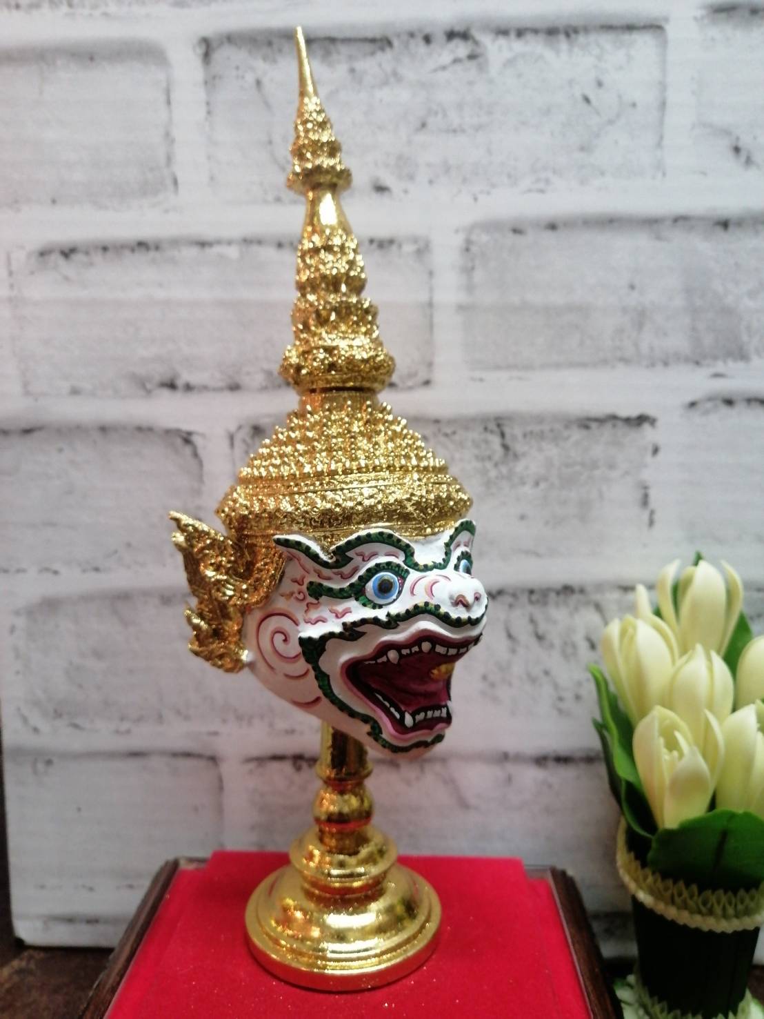 หนุมานครองเมือง (ทรงเครื่อง) พร้อมฐานปิดทอง