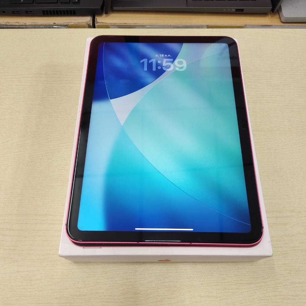 Ipad 10 64 GB Wifi + Cellular สุขภาพแบต 84% สภาพเครื่อง 95% ติดฟิล์มกันรอยหน้าจอแล้ว