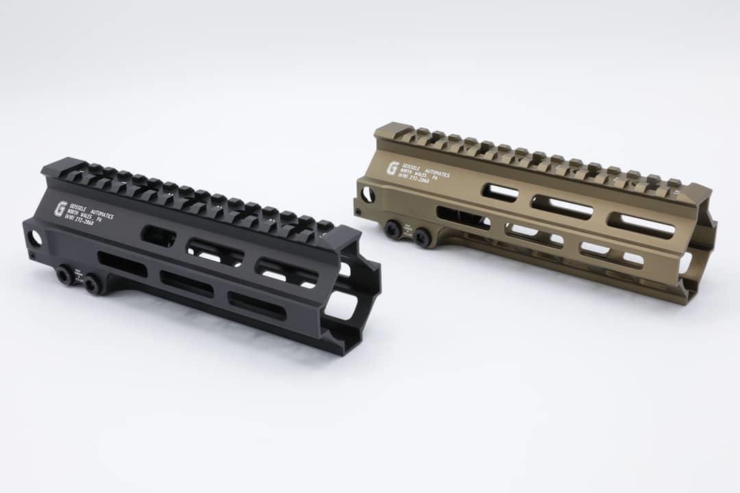 ชุดหน้า Geissele MK8 ระบบรางM-Lock (ชุดหน้า MK8) สำหรับปืนตระกูล : M4/M16 เส้นผ่านศูนย์กลาง : 3.3 mm. มี2รุ่นให้เลือก ✔️รุ่นความยาว 7” (น้ำหนัก 239 กรัม) ✔️รุ่นความยาว 9” (น้ำหนัก 285 กรัม) มี2สีให้เลือก สีดำ สีทราย