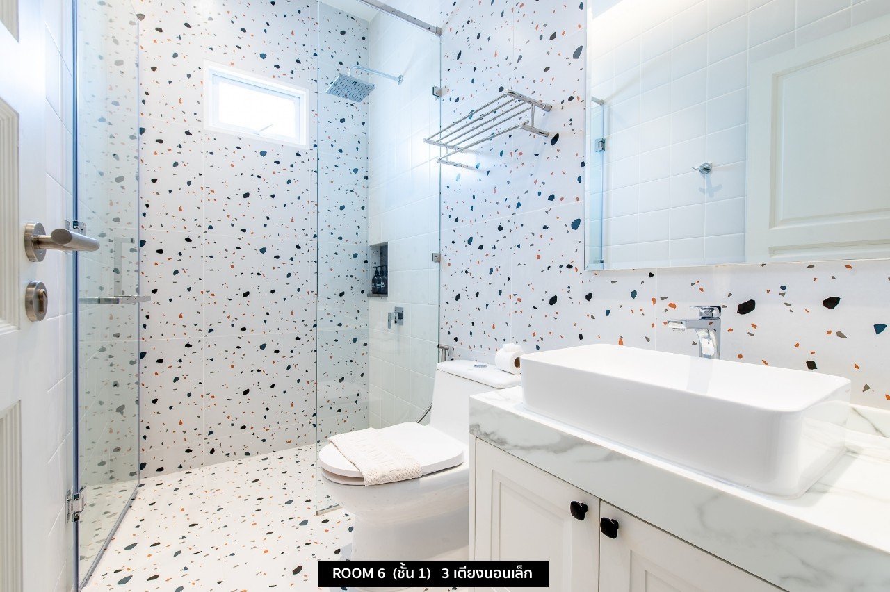 HR15030 บ้านพักติดทะเล The Vacation Beach Pool Villa Cha Am