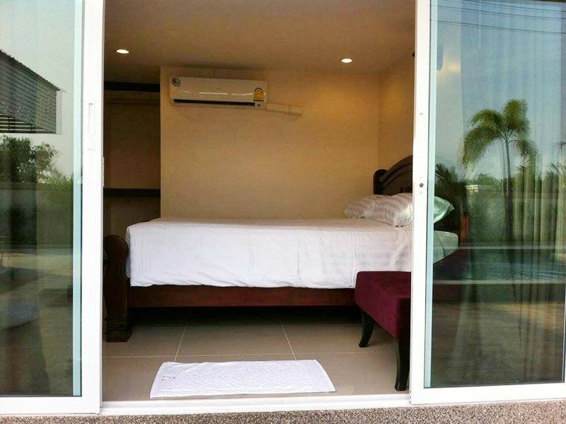 HR 10100 เดอะแกรน ชะอำ