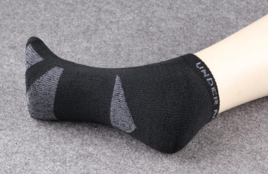 S-014 Under Armour Socks ถุงเท้าแฟชั่น ฟิตเนส กีฬา ออกกำลังกาย เพาะกาย เล่นกล้าม