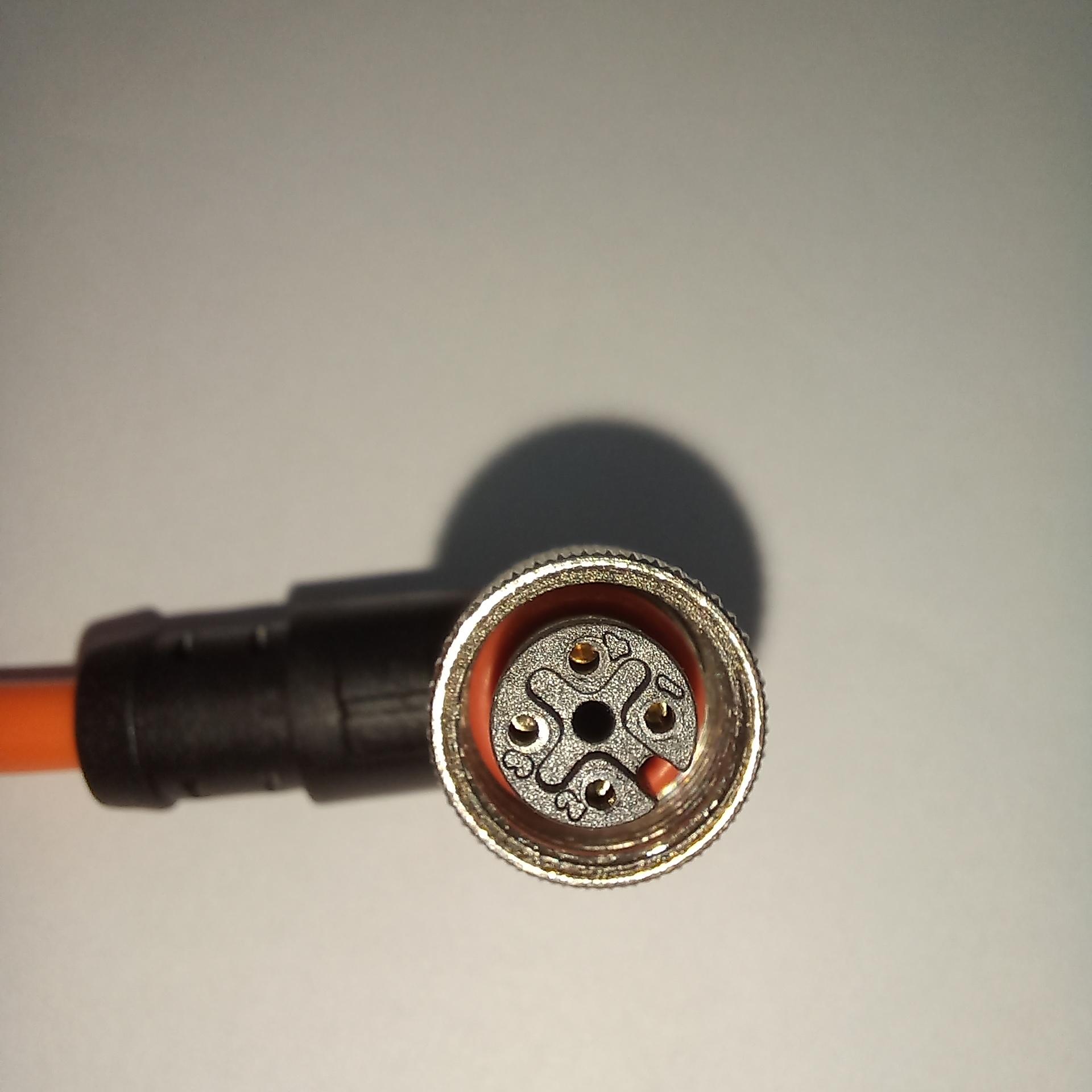 สายพร้อม CONNECTOR (PUR) แบบงอ 90 ํ เกลียว M12 ตัวเมีย แบบ 4 ขา ยาว 5m.