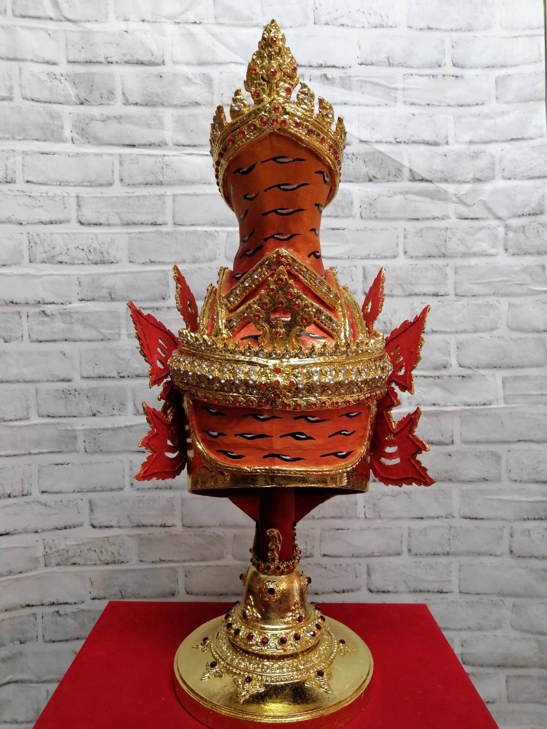 พ่อแก่ ฤาษีนารอด ขนาดครอบ