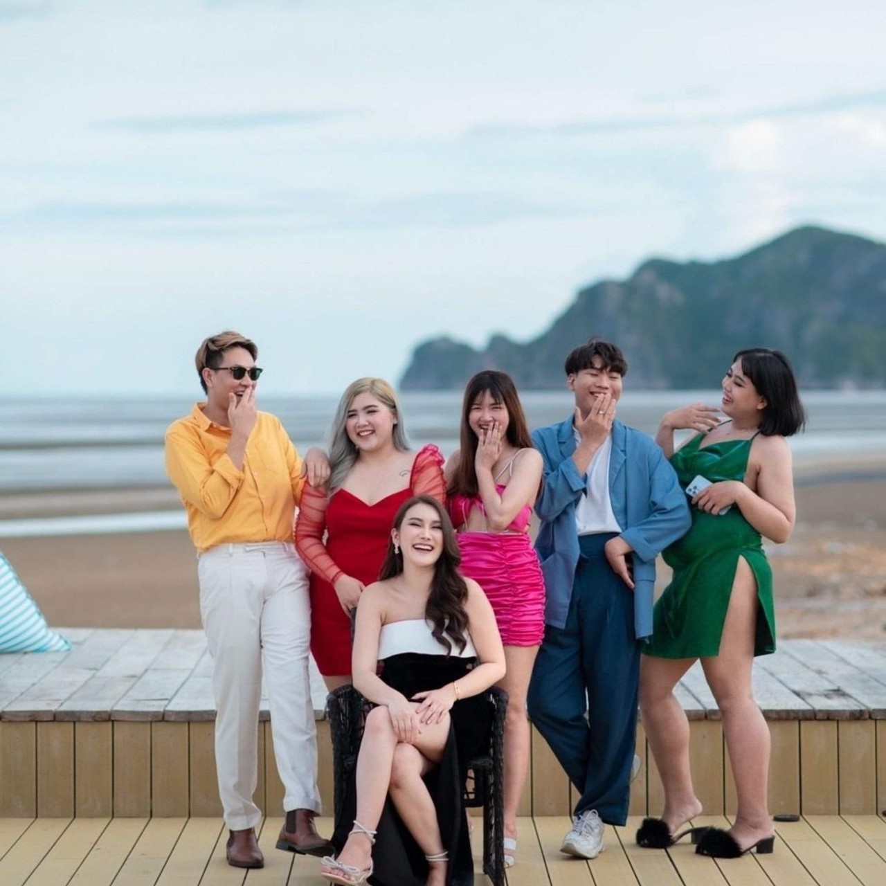 HR15051 บ้านพักติดทะเล The Colonial Beach สามร้อยยอด