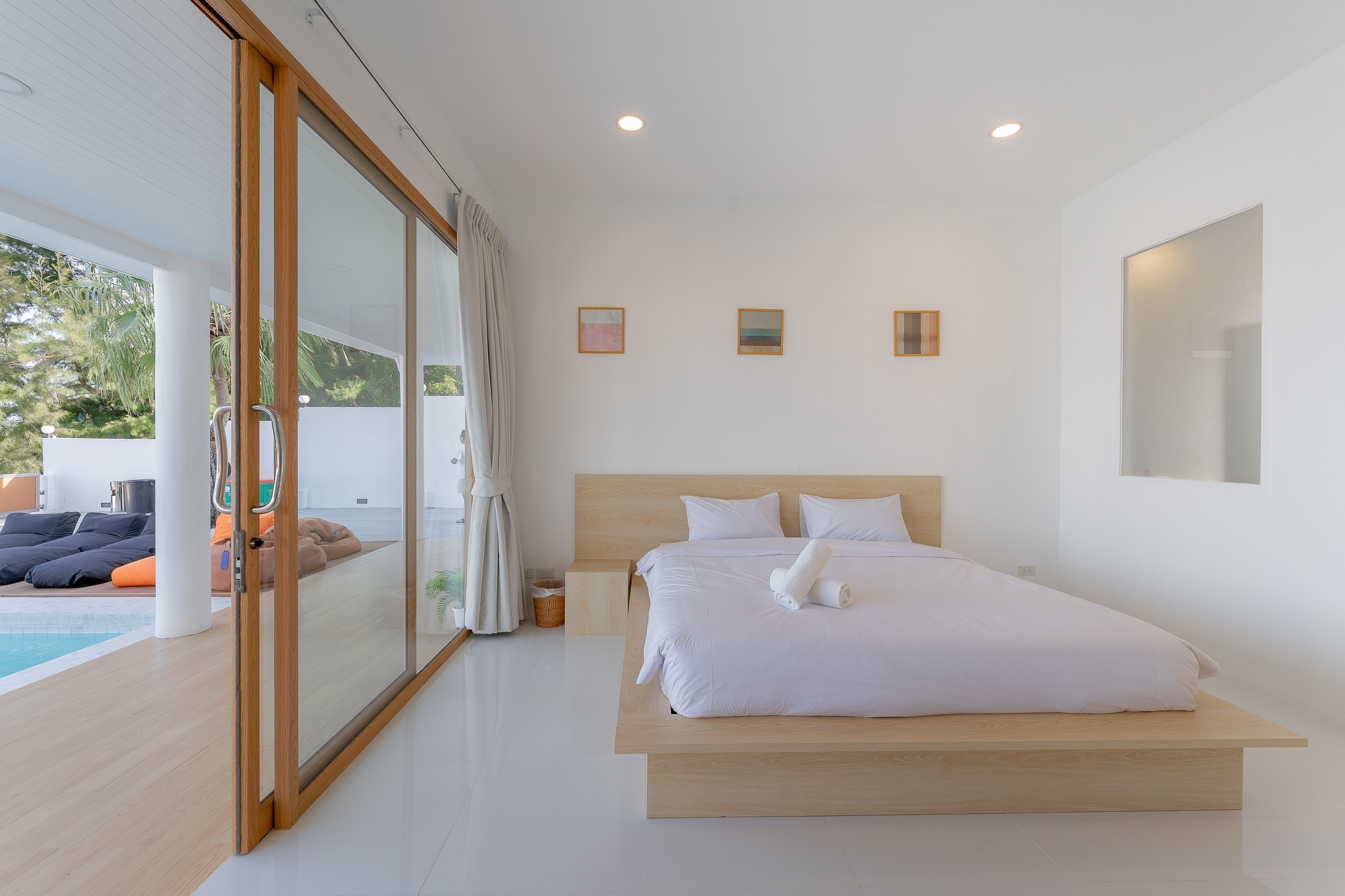 HR15057 บ้านพักติดทะเล The Rocca Beach Villa Pranburi