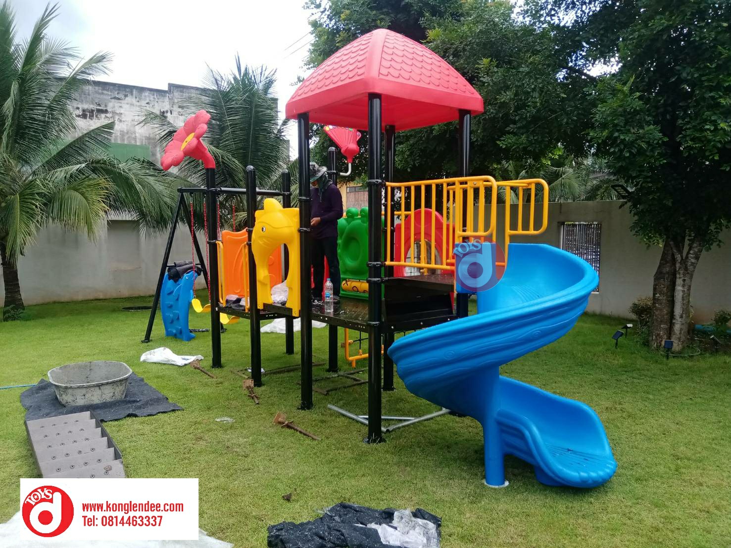 เครื่องเล่นสนามชุดบ้านนกกับดอกไม้หลังคาแดงชิงช้า