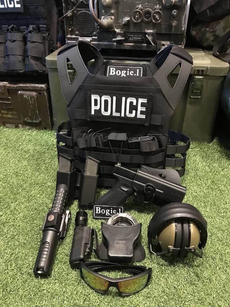 🔥New.สินค้ามาใหม่ครับ🔥 ปลอกเกราะ ผ้า Cordura มี สี ดำ เขียว ทราย 💰 1,500 บาท 📌สนใจรายการไหนเพิ่มเติมดูจากเว็บไซต์นี้ได้เลยครับ 📌❗️ราคาโปรโมชชั่นราคาพิเศษ ❗️📌 ✅ จำหน่ายอุปกรณ์ยุทธวิธีทุกช