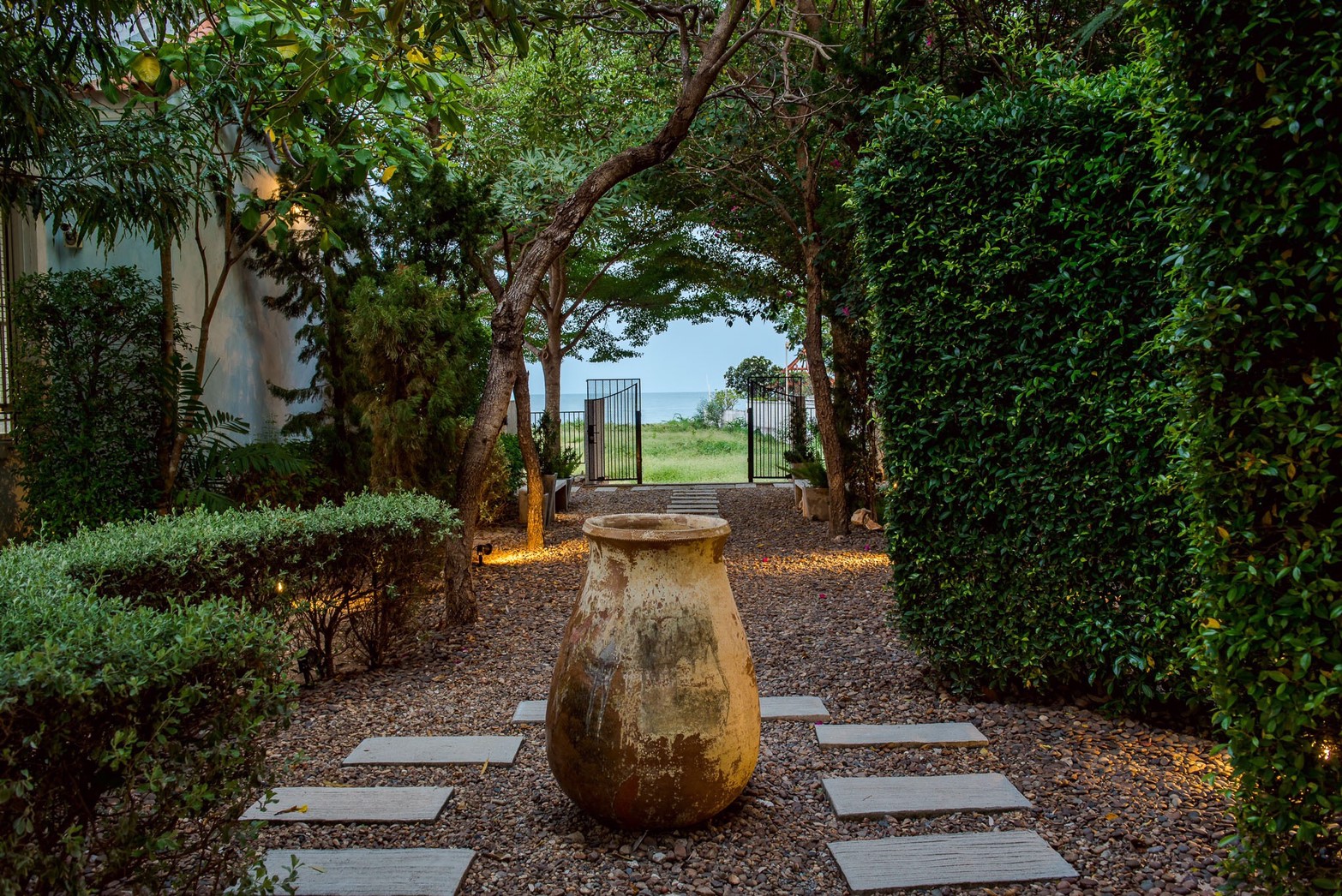 HR15023 บ้านพักหัวหิน บ้านทัศคานี บีช วิลล่า 3 ( Green 2Bed Garden View )