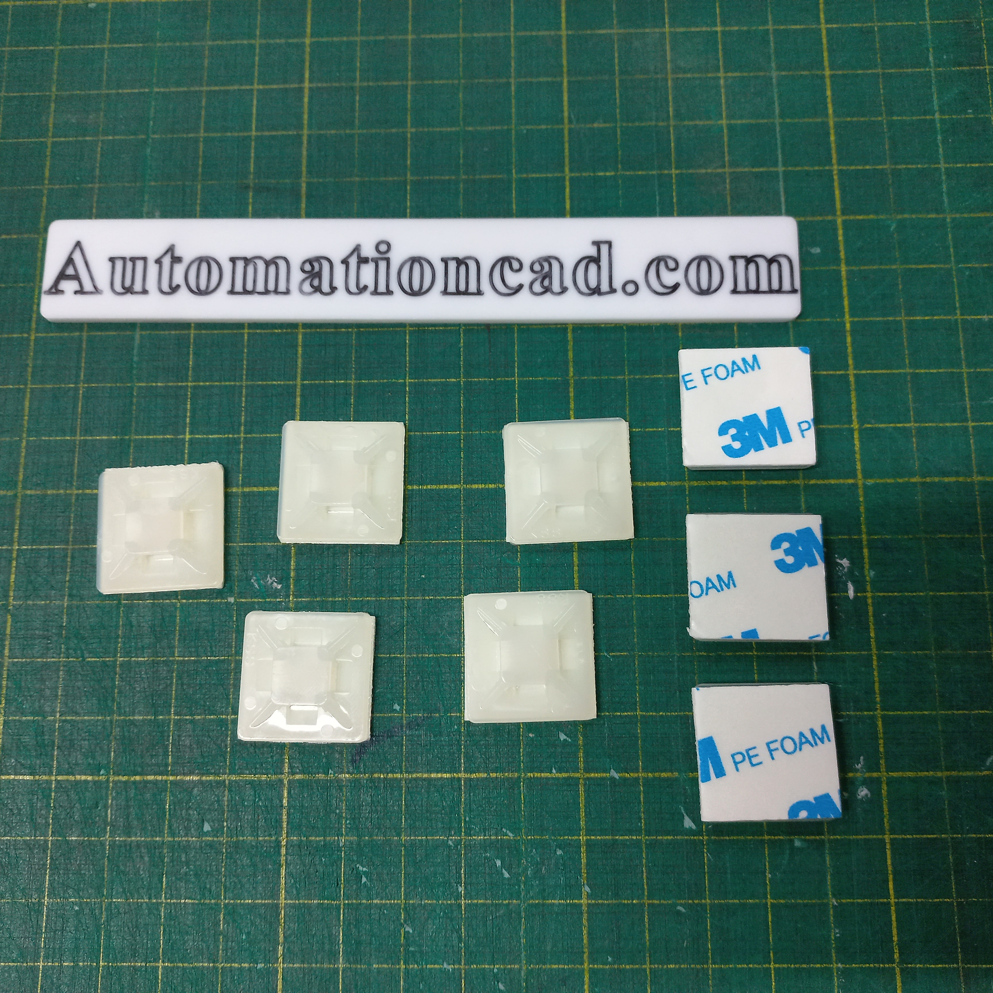 Self Adhesive Tie Mount แป้นกาว แป้นคล้องเคเบิ้ลไทร์ BANDEX สีขาว ตีนตุ๊กแก