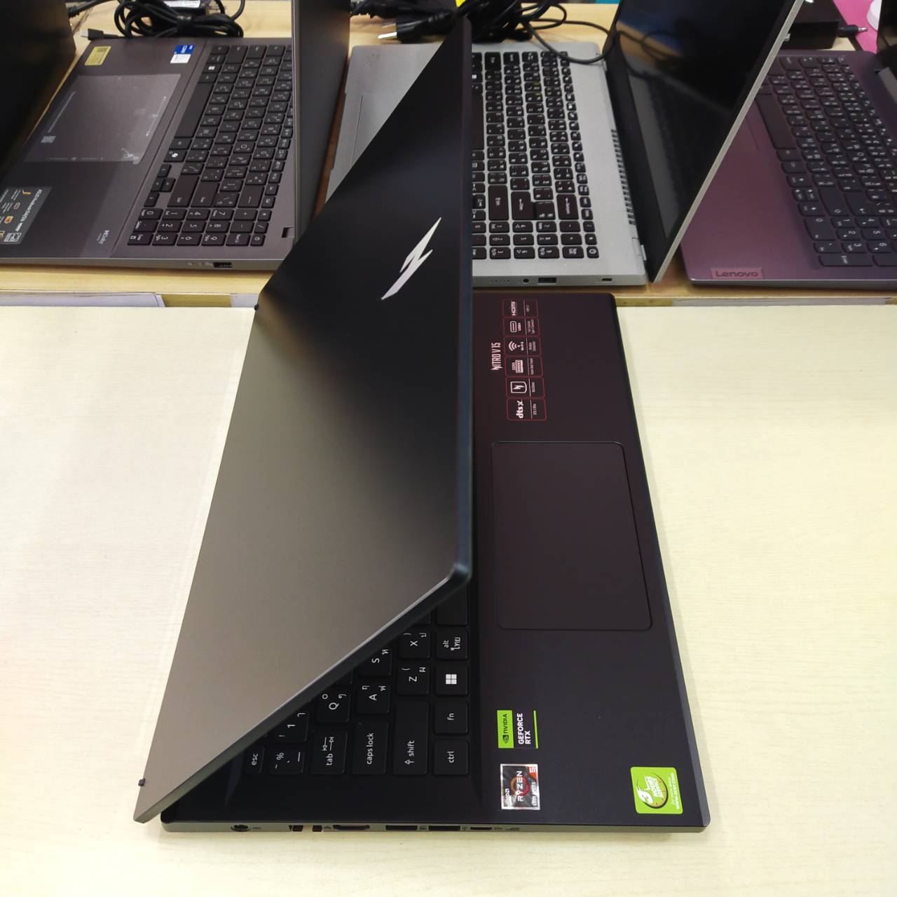 ACER NITRO V15 ANV15-41-R488 สภาพเครื่อง 99% (ประกันศูนย์ Onsite 27/05/2028)