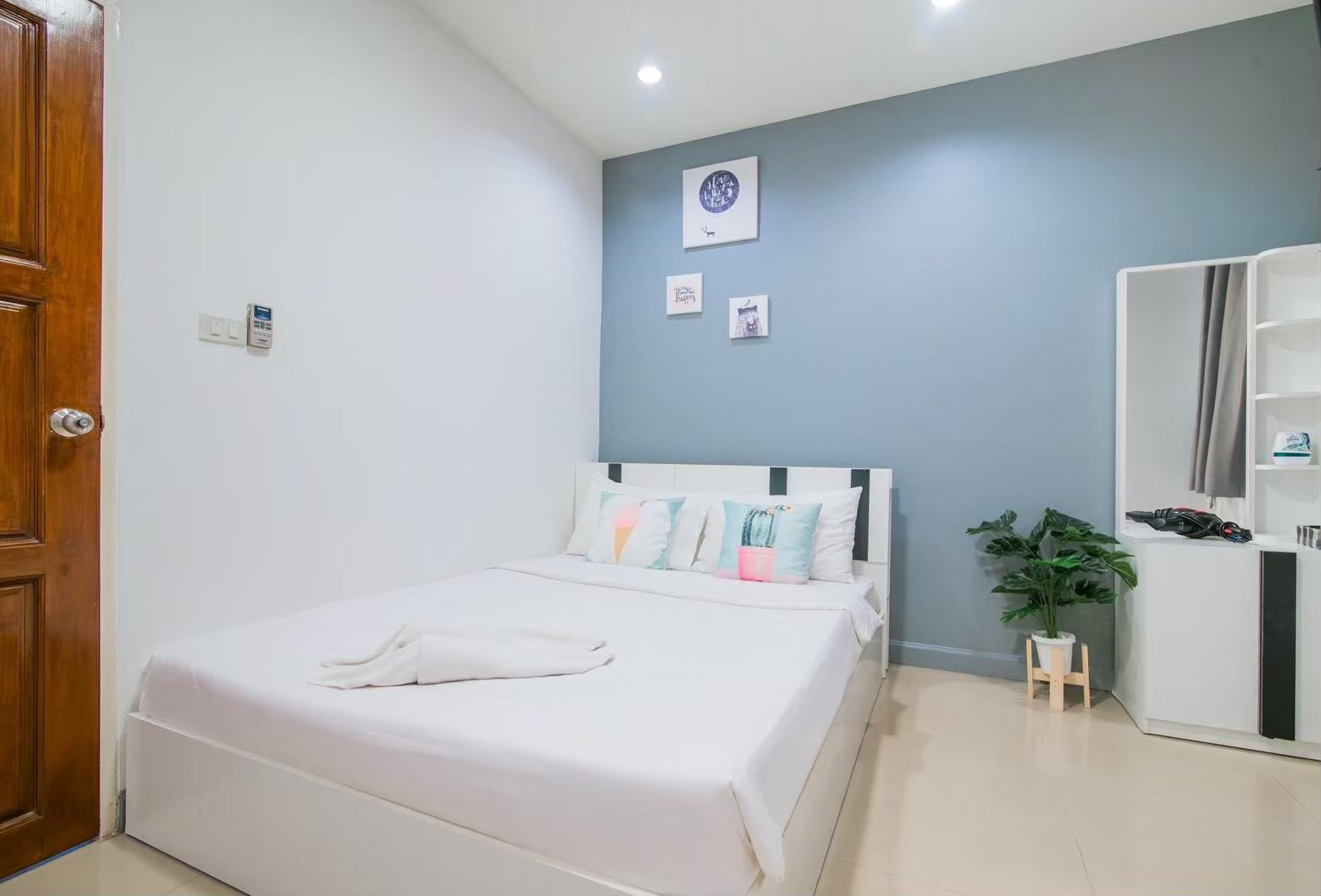 HR15046 บ้านพักติดทะเล The Sandy Beach Villa