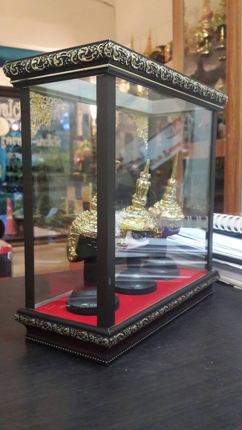 หัวโขนจิ๋ว ชุด 3 หัวพร้อมตู้โชว์ลายไทย