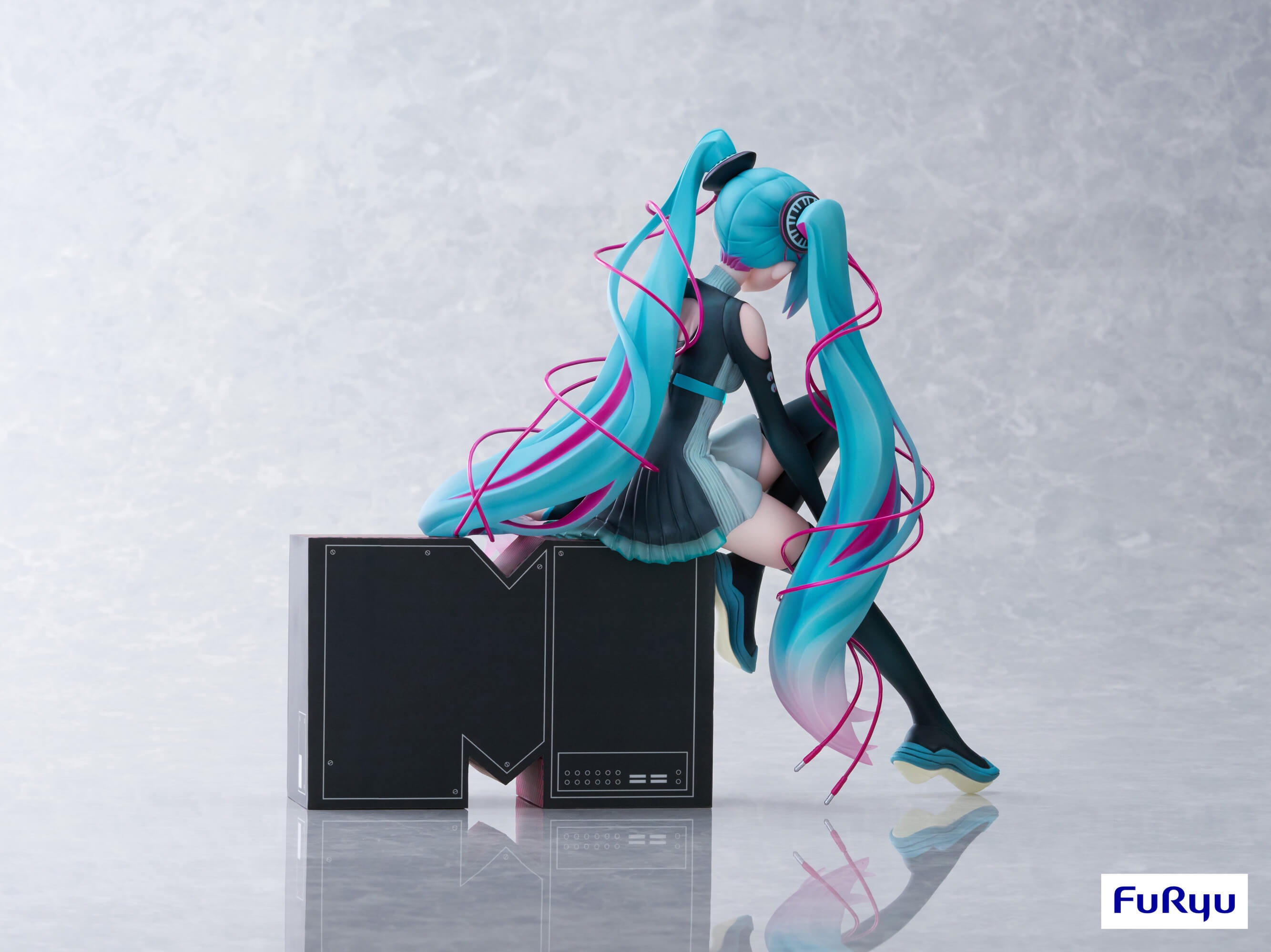 เปิดจอง : Hatsune Miku × MTV