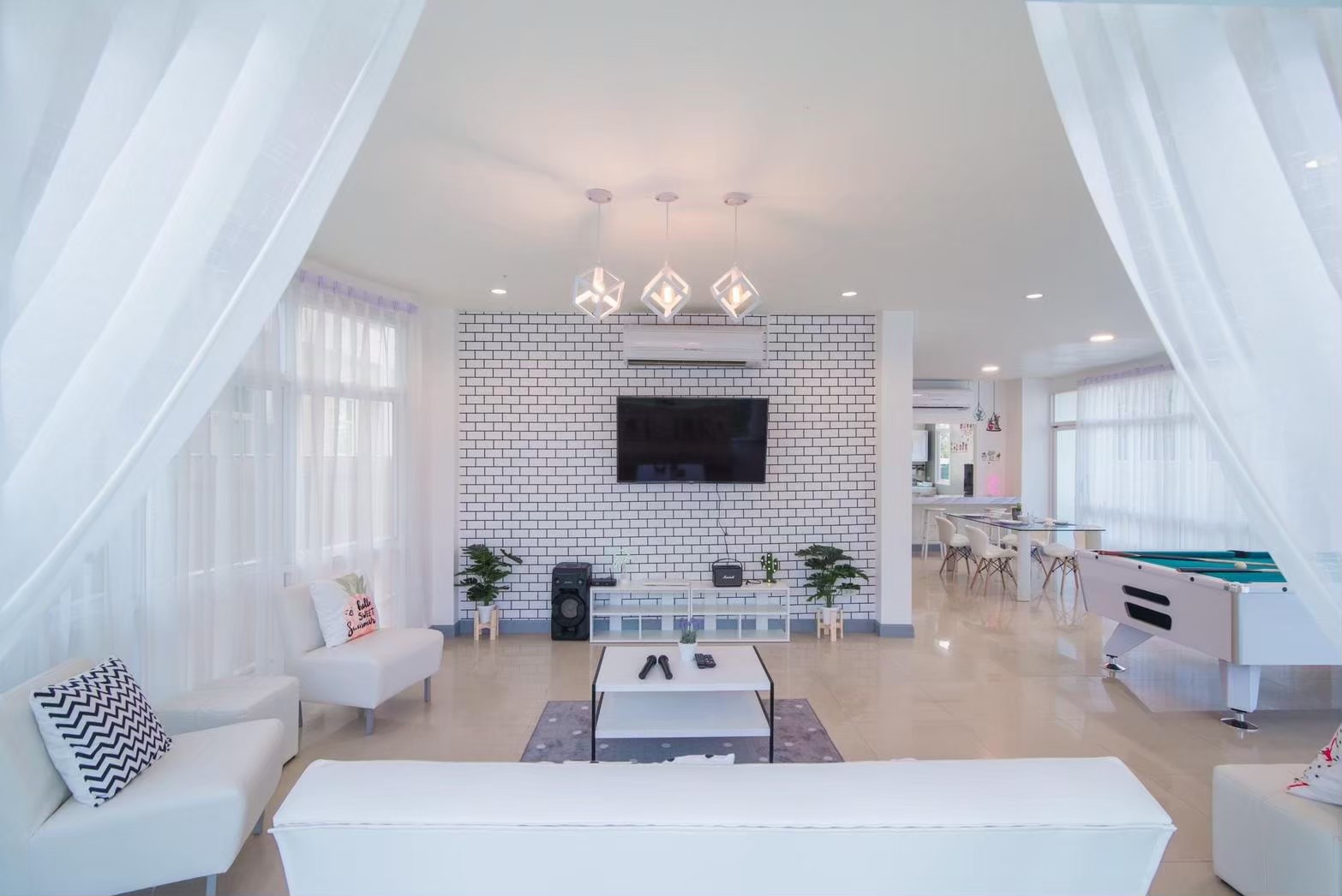 HR15046 บ้านพักติดทะเล The Sandy Beach Villa