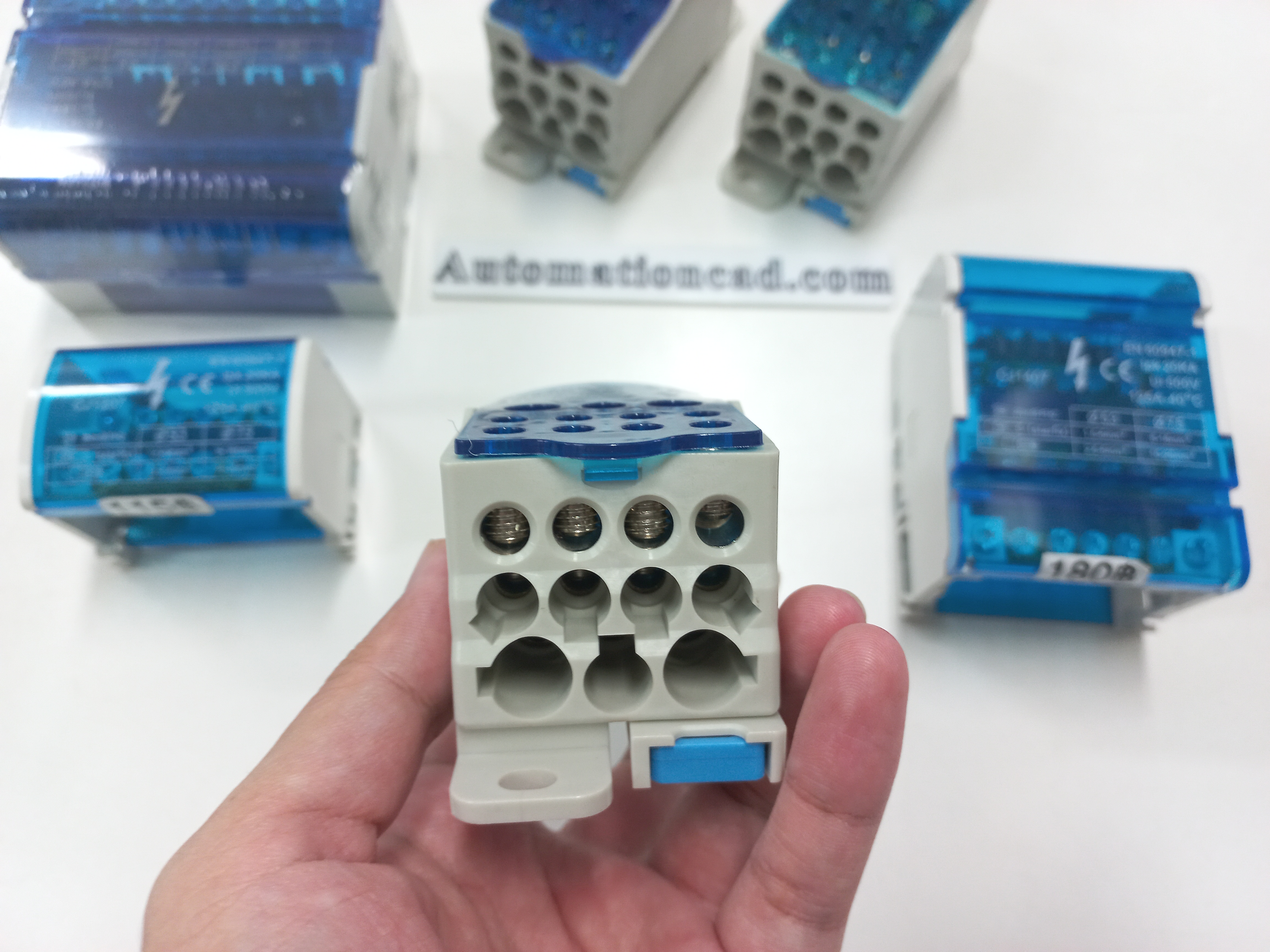 BAR กระจายไฟฟ้า 500A แบบเดี่ยว มีฝาปิด น่าใช้