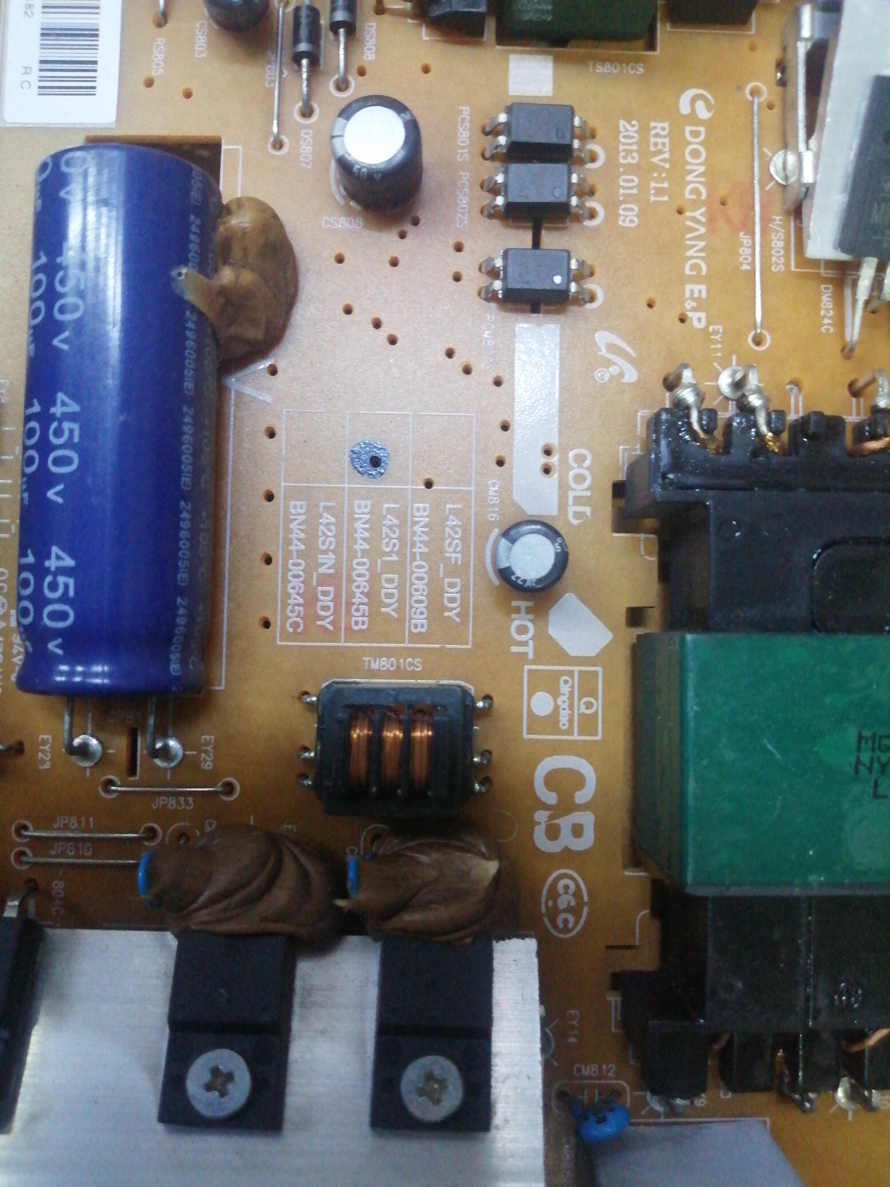 บรอดซัพพลายซัมซุง UA40F5500AR