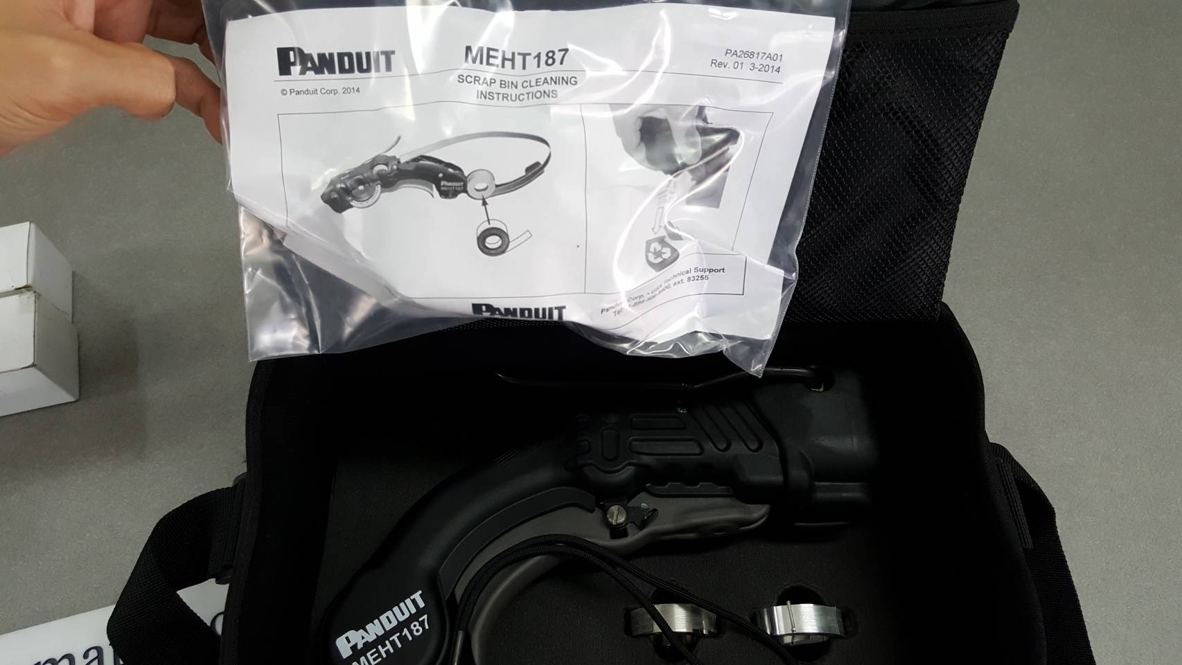 METAL TAPE EMBOSSER PANDUIT