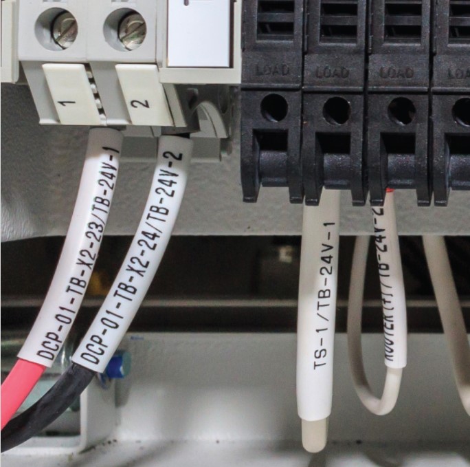 เครื่องพิมพ์ปลอกสายไฟ MAX LM-550A3B LETATWIN พิมพ์ผ่านแป้นพิมพ์ / ต่อ Computer ก็ได้ รุ่นใช้ถ่านแบบชาร์จได้