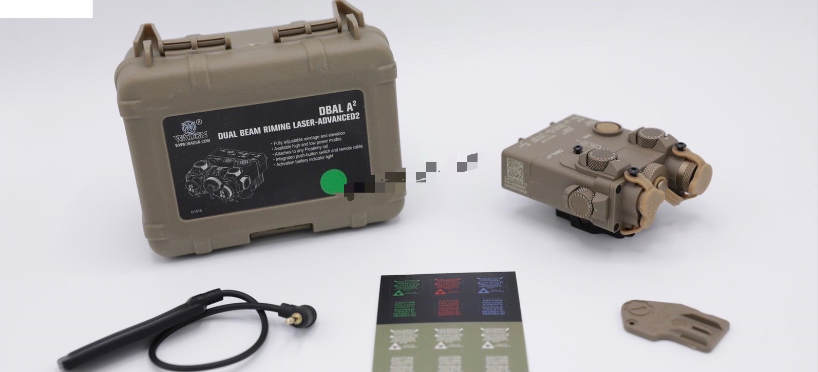 กล่องAN/PEQ-15A รุ่น DBAL-A2 ยี่ห้อ WADSN (Dual Beam Aiming Laser - Advanced2) มี2รุ่นให้เลือก รุ่นไฟฉาย และ เลเซอร์สีแดง รุ่นไฟฉาย และ เลเซอร์สีเขียว