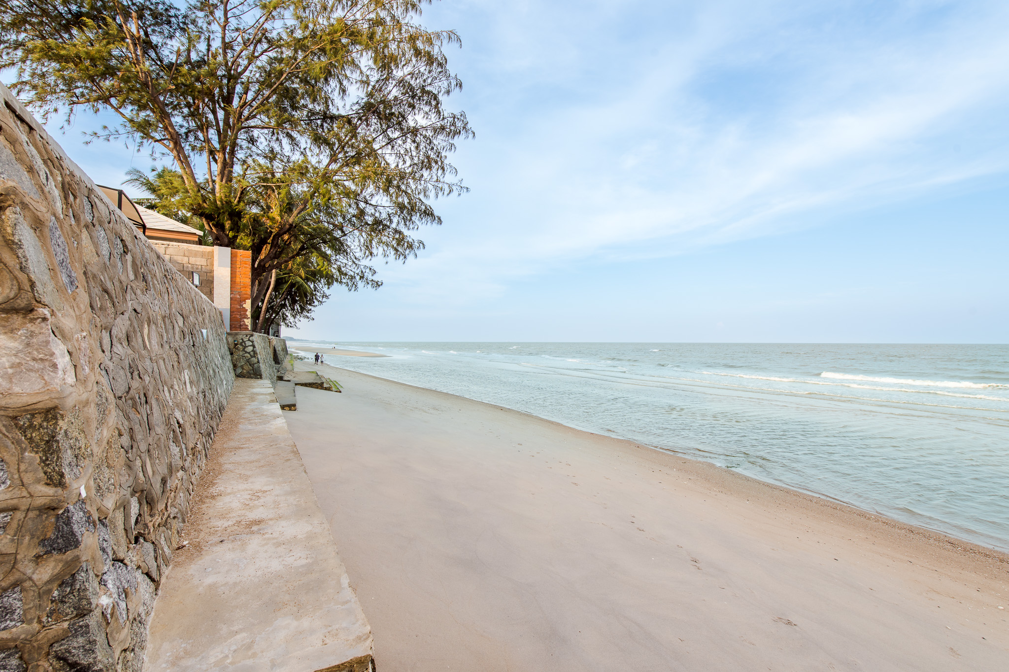 HR15066 บ้านพักติดทะเลหัวหิน The Casa Rocca Beach Villa HuaHin