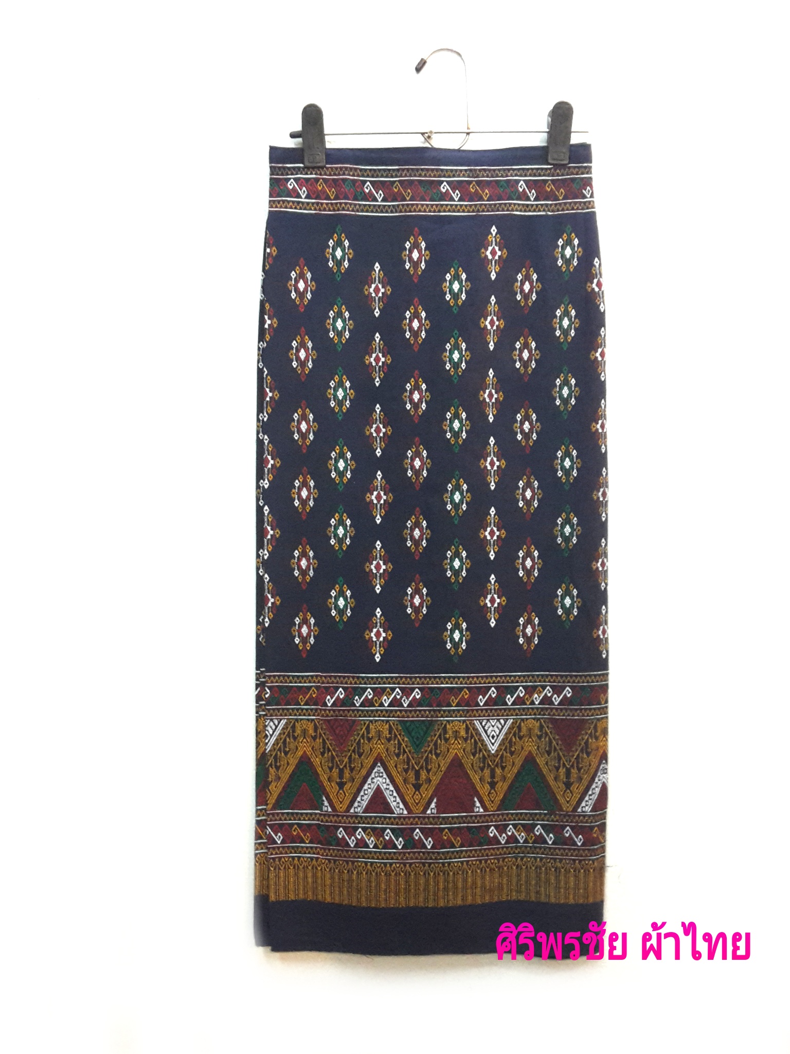 ผ้าถุงสำเร็จรูปแบบป้ายเลื่อนตะขอ ผ้าถุงสำเร็จรูปมัดหมี่ลายดาวกระจาย ผ้าฝ้ายมัดหมี่ตีนแดงตัดสำเร็จ พร้อมส่ง