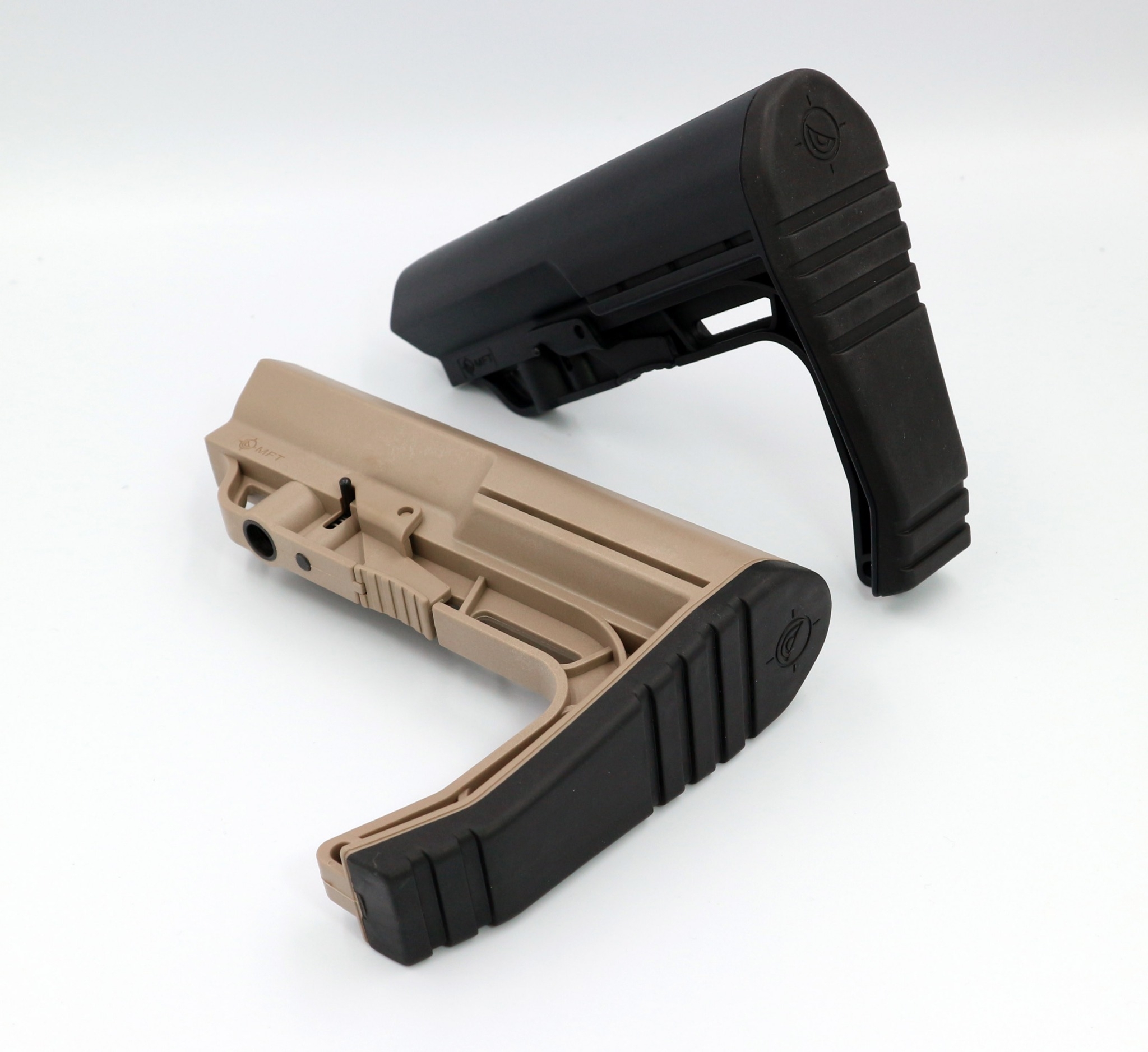 พานท้าย MFT ( BMS ) ♨️ผลิตจาก Polymer เกรดคุณภาพ 🚨ใช้สำหรับรุ่น M4 , M16 และ ระบบไฟฟ้าแกน 29 มม. 🚨มีปุ่มปรับระยะ ยืด-หด ได้ 🚨ออกแบบให้รับกับร่องไหล่ 🚨มียางพานท้าย ช่วยลดแรงรีคอยด์ 🚨มีช่อง QD สำหรับใส่หูกระวิน