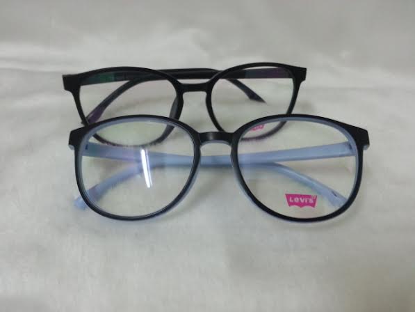 Vintage 9026 โปรโมชั่น กรอบแว่นตาพร้อมเลนส์ HOYA ราคา 790 บาท