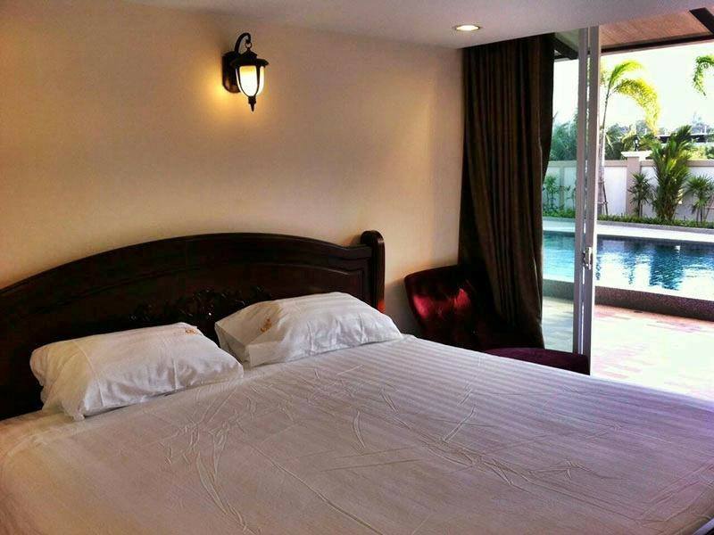 HR 10100 เดอะแกรน ชะอำ