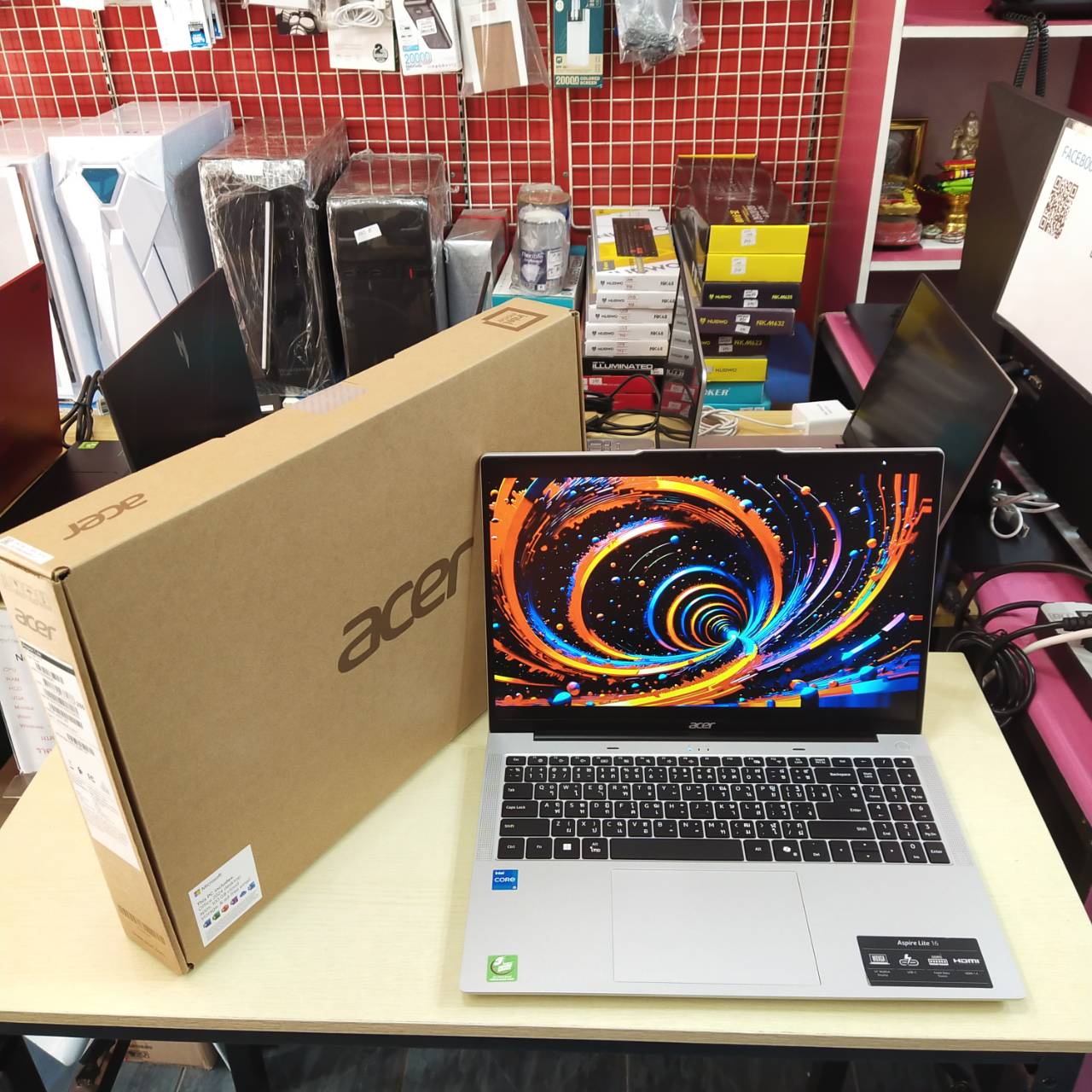 ACER ASPIRE LITE 16 AL16-52P-51Y1 ประกันศูนย์ Onsite 10/06/2027 สภาพเครื่อง 85%