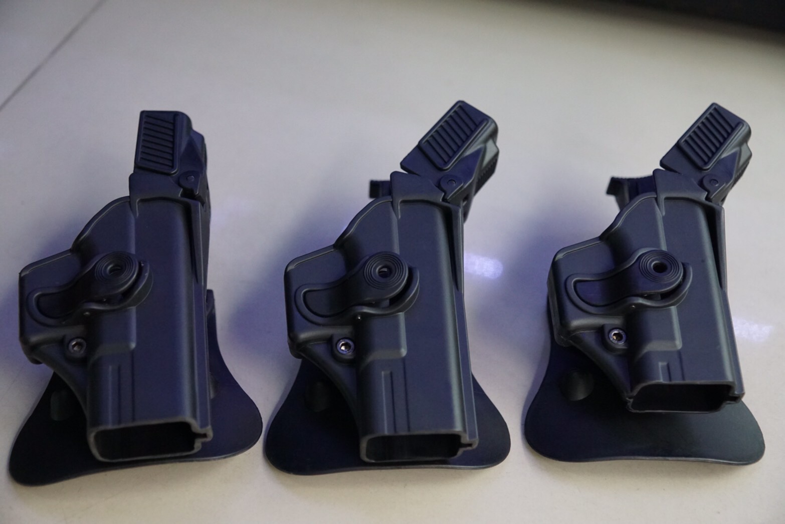 https://youtu.be/VsWr5B01xGQ New.ซองปืนสั้น พกนอกปลดเร็ว / ซองแม็กคู่ imi Glock 17 / 19 / 26 ราคาพิเศษ