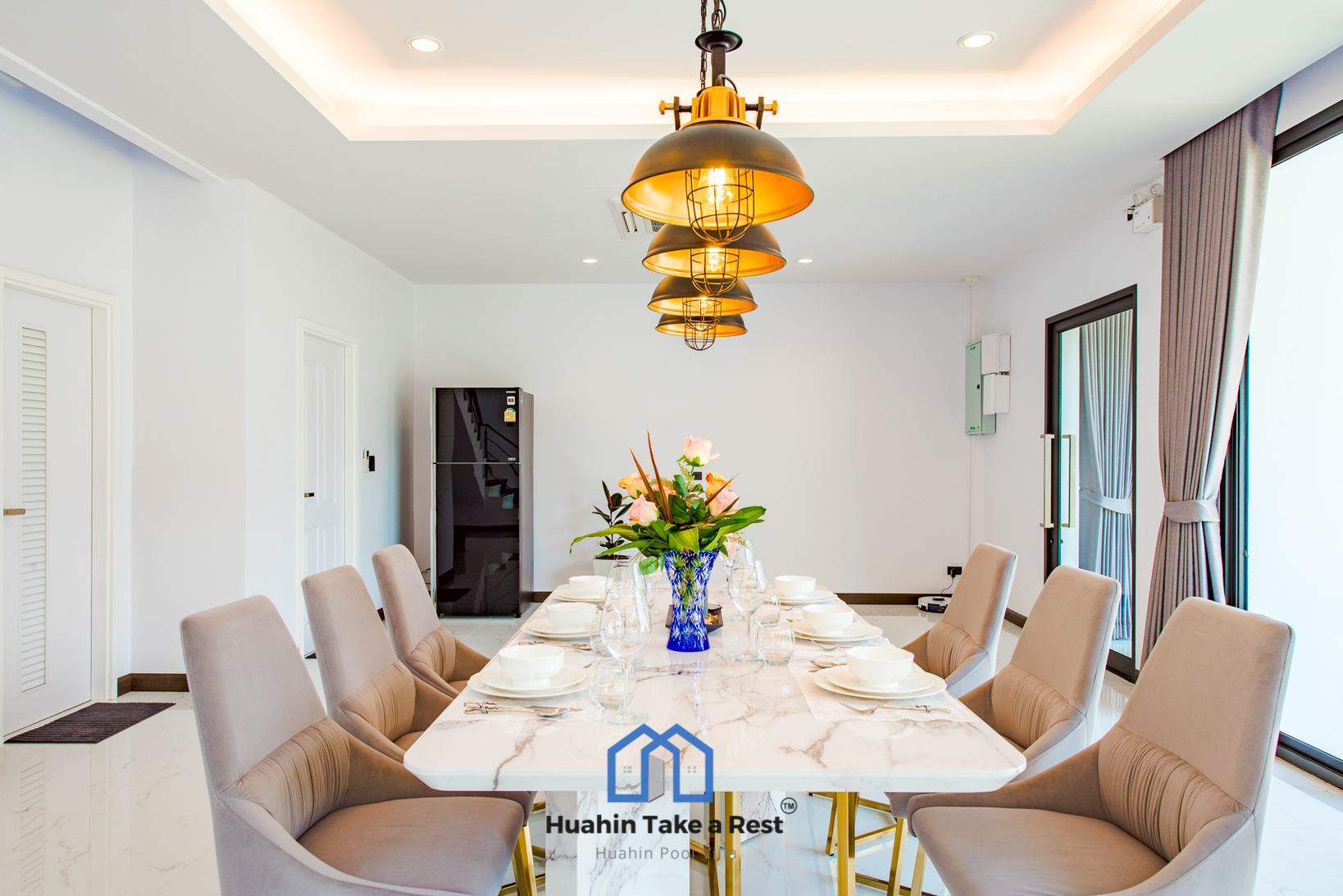 HR15039 บ้านพักติดทะเลหัวหิน The Premium Beach Villa Hua Hin