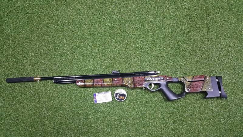 New.ปืนอัดลมปั๊มอินโดSharp River Slide Pump .177cal. Air Rifle ✔แรง 600Fps. ✔Body Wood ไม้ ✔ท้ายทรงสไนเปอร์ ✔Slide Pump 3-9 ครั้ง ✔ป้อนกระสุนทีละนัดยิง ✔ลำกล้อง Barrel 67cm ✔มาพร้อมศูนย์หน้า-หลัง เหล็ก 