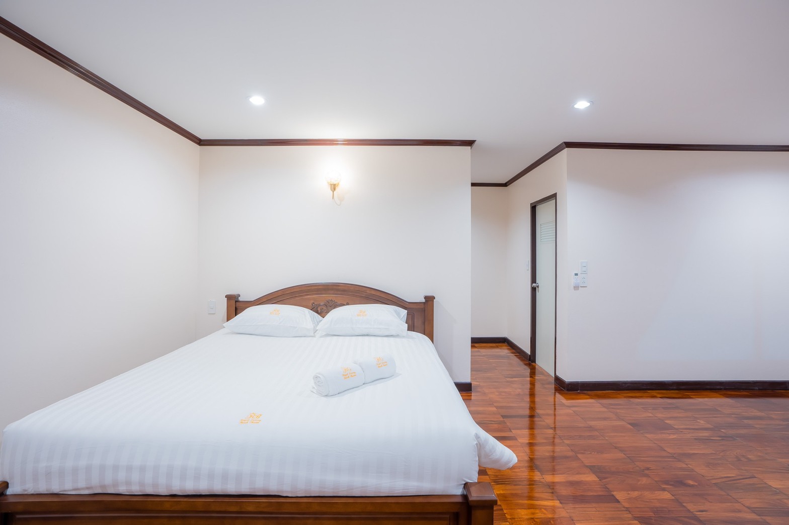 HR15067 บ้านพักใกล้ทะเลชะอำ The Great Beach Pool Villa Cha Am