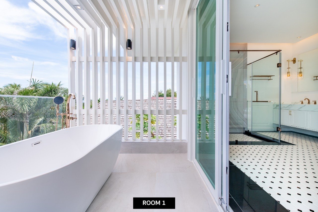 HR15030 บ้านพักติดทะเล The Vacation Beach Pool Villa Cha Am