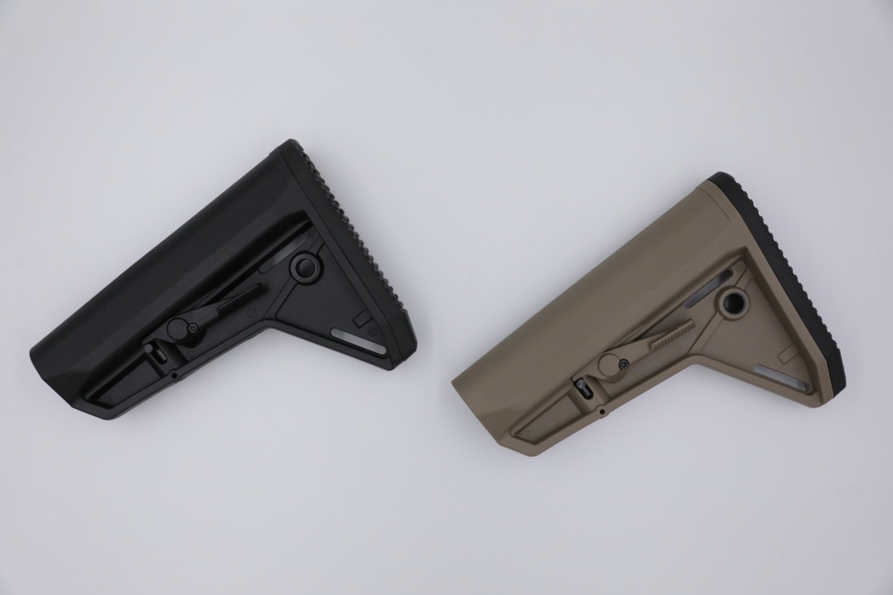 พานท้าย MOE SL ขนาด : ยาว 18.5cm. สูง 13.5cm. น้ำหนัก : 258 กรัม คุณสมบัติ : #สำหรับใช้กับแกนพานท้ายยืดหด #มีรูสำหรับติดหูกวินได้ ทำให้สะดวกเวลาติดตั้งสายสะพายปืน (ทั้งสองฝั่ง) #มาพร้อมยางรองพานท้ายอย่างดี #พานท้ายออกแบบมาให้ประทับเล็งได้สบาย และ ง่ายยิ่ง