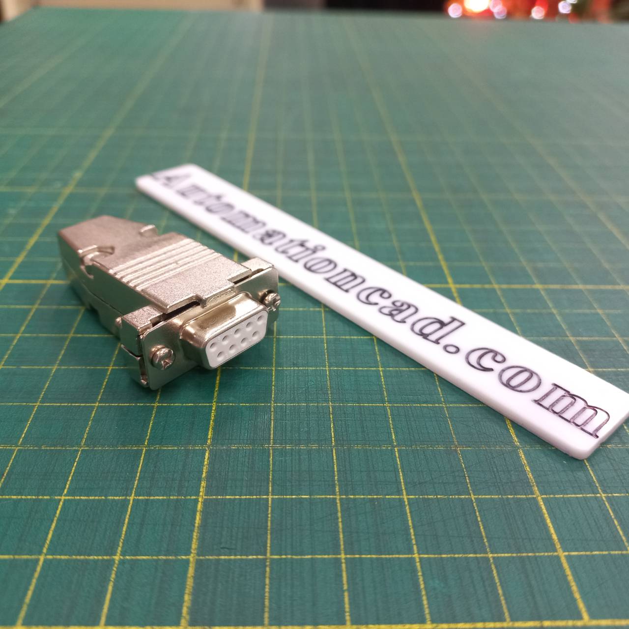 คอนเนคเตอร์ DB9 ตัวเมีย หัวคอนเนคเตอร์ ฝาเหล็ก 9 Pins Connector