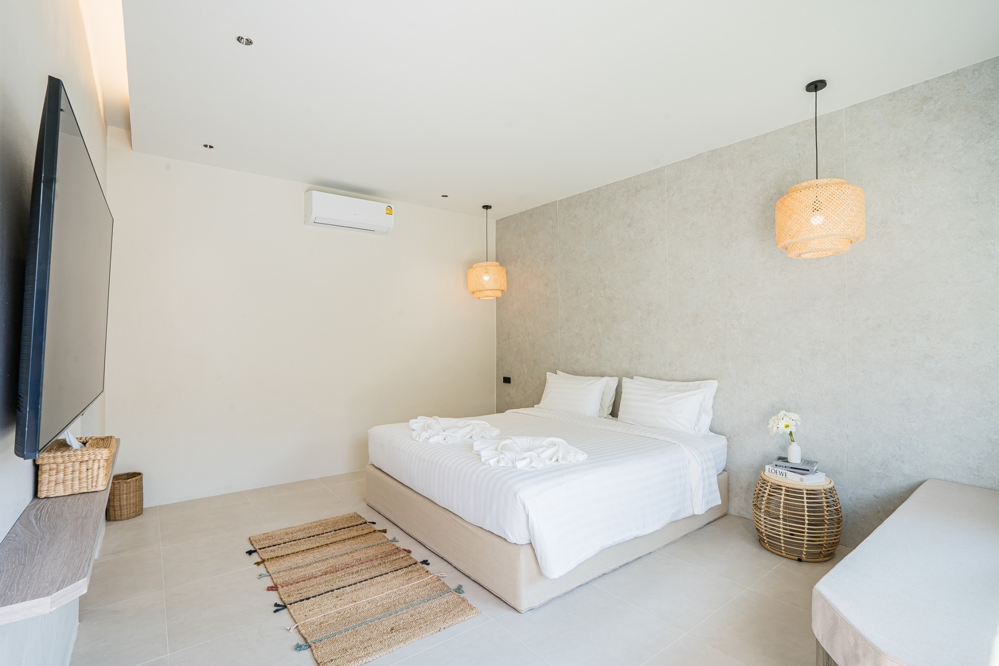 HR15083 บ้านพักติดทะเลหัวหิน The Rest Beachfront Hua Hin Pool Villa