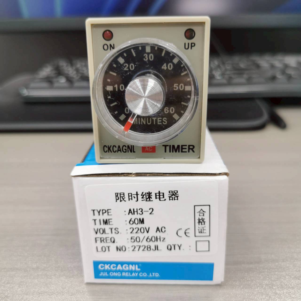 CKC Timer AH3-2 220V ไทม์เมอร์ ฟรีซ็อกเก็ต PF083A ช่วงเวลา 60 นาที Delay-ON CONTACT NO/NC 2 ชุด
