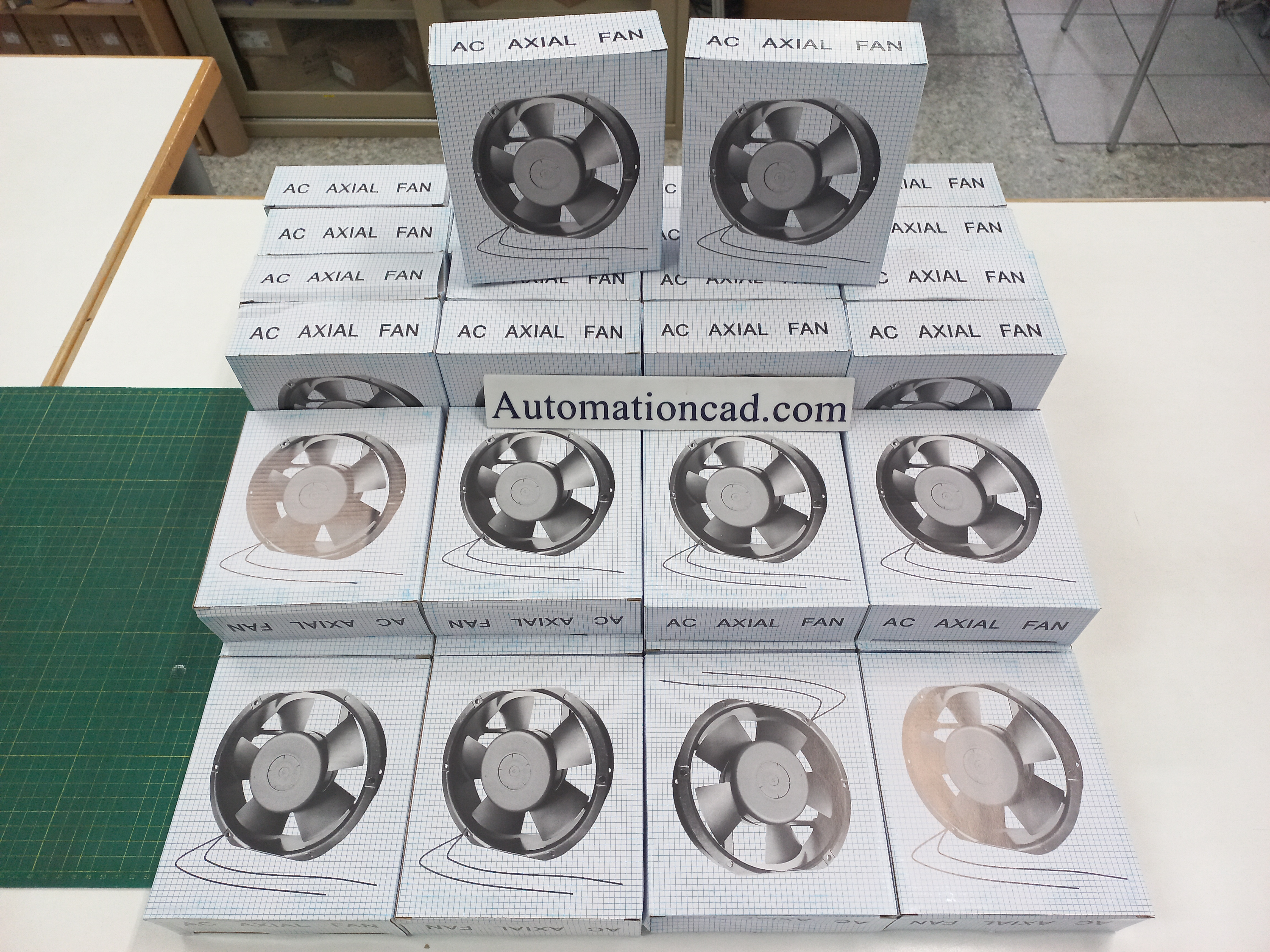 พัดลมระบายอากาศ KAKU ขนาด 6 นิ้ว 230VAC ลูกปืนแบบ Sleeve