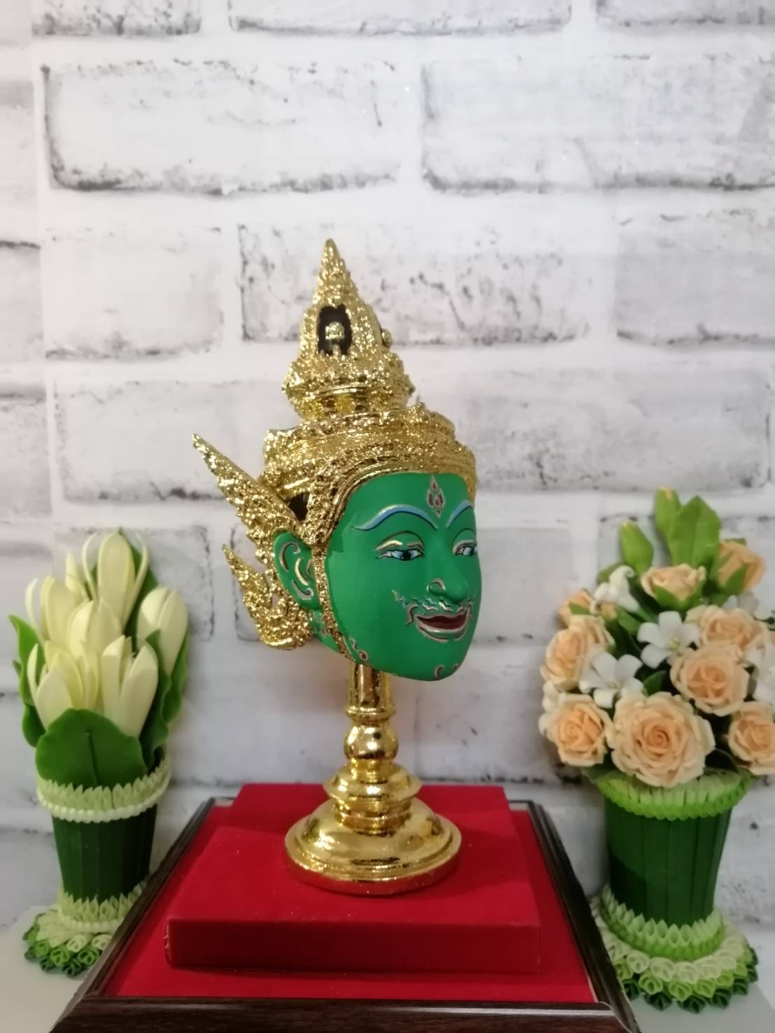 พระวิษณุกรรม ขนาดกลาง เรซิ่น พร้อมฐานปิดทอง