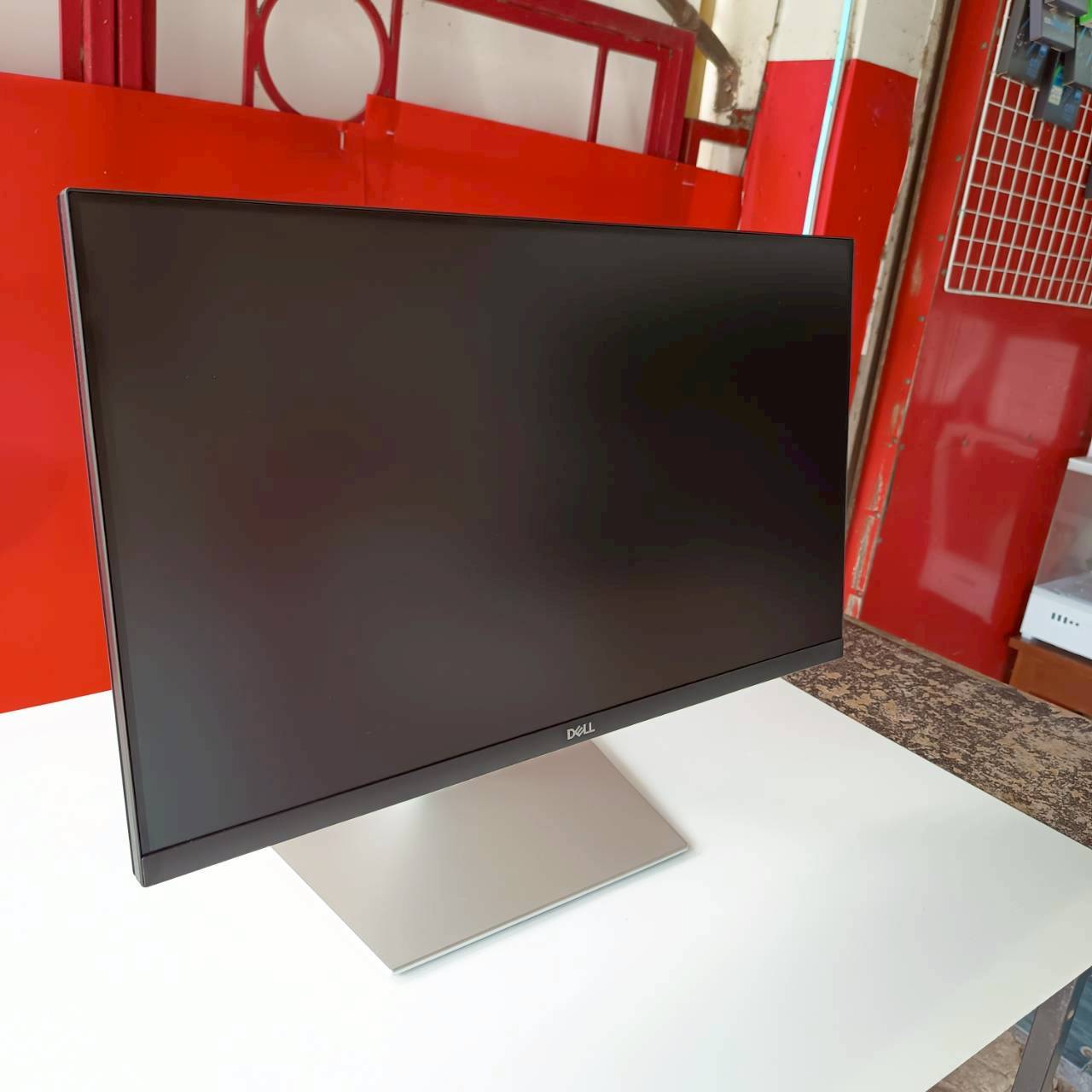 LED 23.8" DELL P242HT FHD IPS 60Hz Touch Screen HDMI+DP+Type C+USB+ลำโพงในตัว ประกันศูนย์9/10/2026