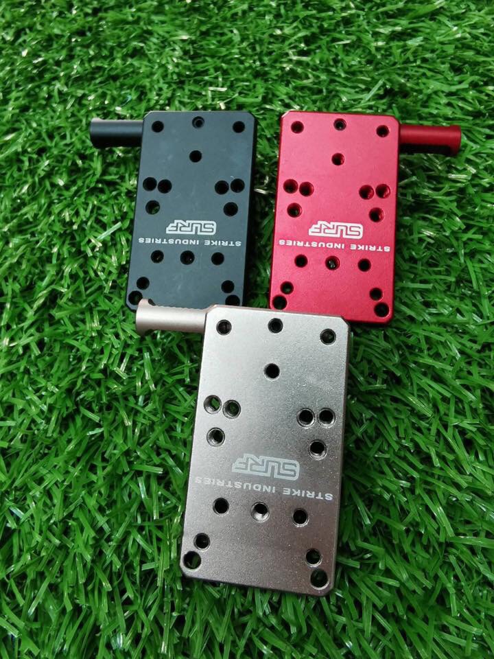 Reflex Mount ยี่ห้อ SI (เพลตติดดอทสำหรับปืนGlock) คุณสมบัติ : #ตัวเพลตสามารถติดดอทได้หลายรุ่นเช่น Doctor C,Trijicon RMR,Vortex Venon,Vortex Viper,Razor,Leupoldเป็นต้น ติดตั้งง่าย / น้ำหนักเบา มี3สีให้เลือก สีดำ / สีทราย / สีแดง